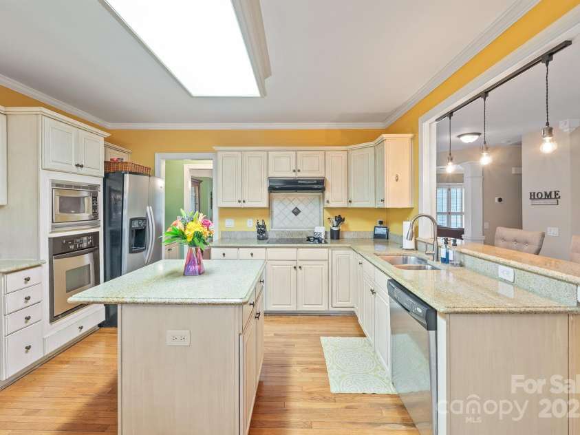 8906 Deerland Court, Huntersville, NC 28078.  MLS# CAR4289454, YatesRealty ID 33520. 