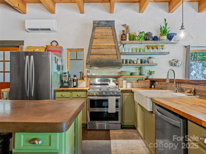 3151 Lumptown Road, Marshall, NC 28753.  MLS# CAR4270726, YatesRealty ID 33521. 