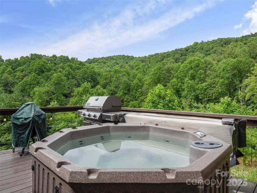 3151 Lumptown Road, Marshall, NC 28753.  MLS# CAR4270726, YatesRealty ID 33521. 