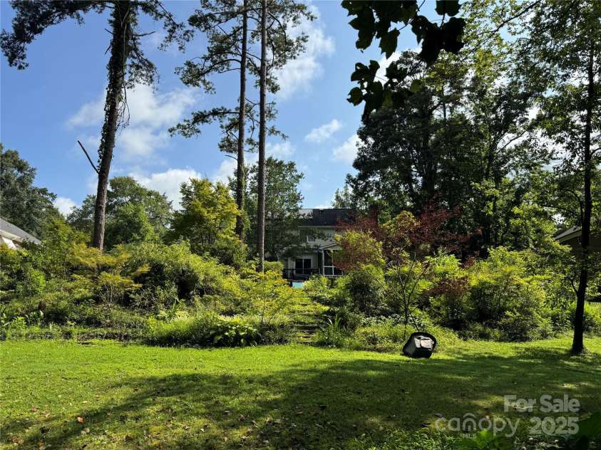 1112 Carole Court, Matthews, NC 28104.  MLS# CAR4274714, YatesRealty ID 33522. Back yard