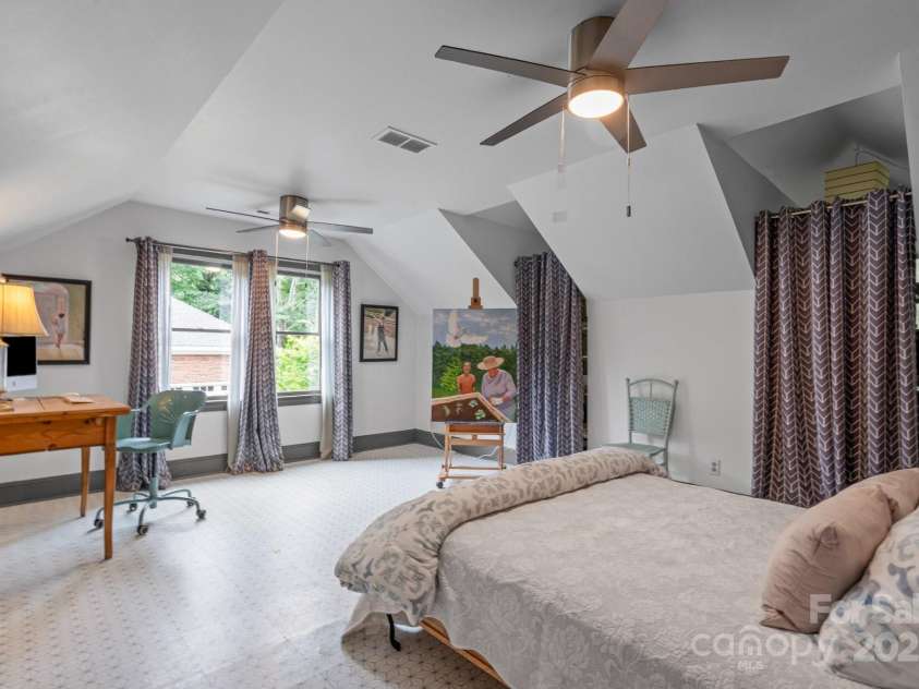 1112 Carole Court, Matthews, NC 28104.  MLS# CAR4274714, YatesRealty ID 33522. Bedroom 1