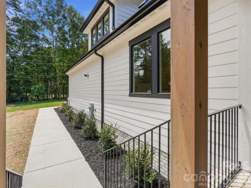 540 Rocklyn Drive, Rock Hill, SC 29730.  MLS# CAR4395280, YatesRealty ID 33522. 
