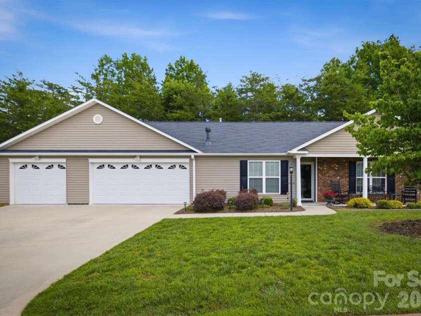 122 Lady Slipper Lane, Valdese, NC 28690.  MLS# CAR4341209, YatesRealty ID 33523. 