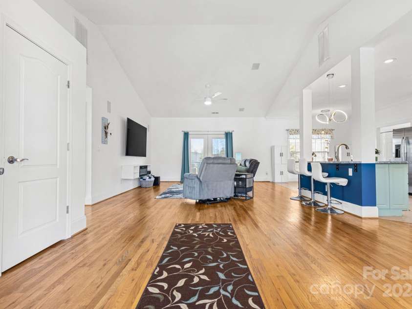 150 Heathrow Lane, Statesville, NC 28677.  MLS# CAR4286345, YatesRealty ID 33524. 