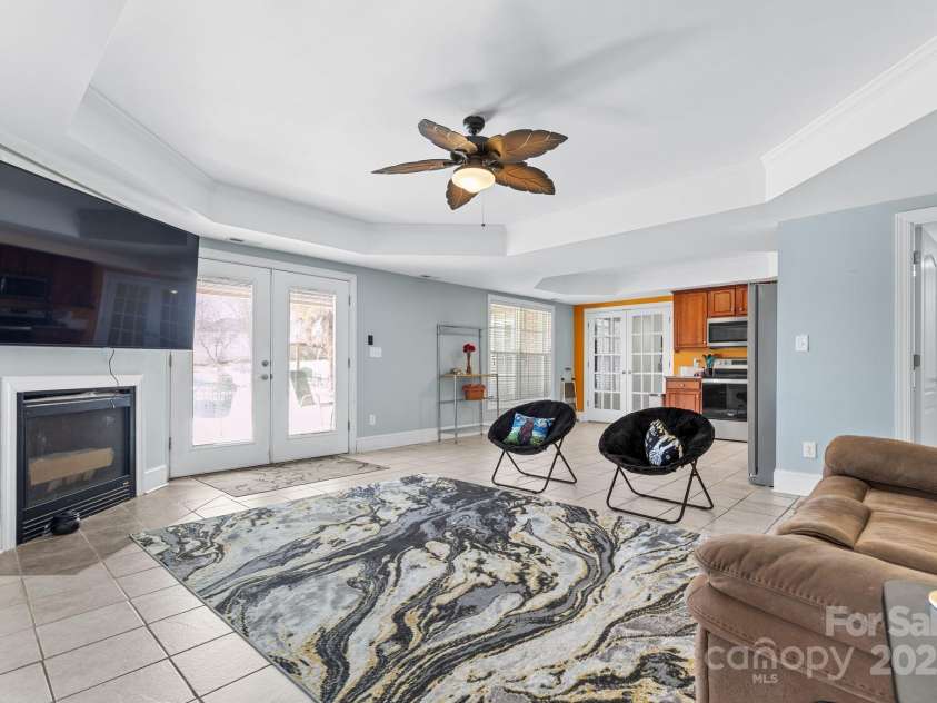 150 Heathrow Lane, Statesville, NC 28677.  MLS# CAR4286345, YatesRealty ID 33524. 