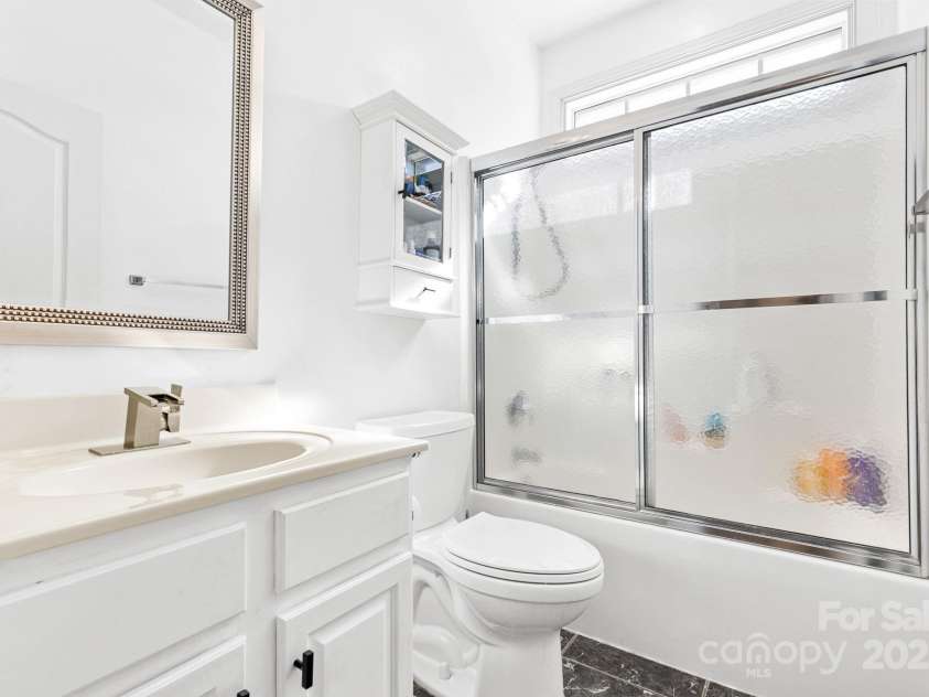 150 Heathrow Lane, Statesville, NC 28677.  MLS# CAR4286345, YatesRealty ID 33524. 