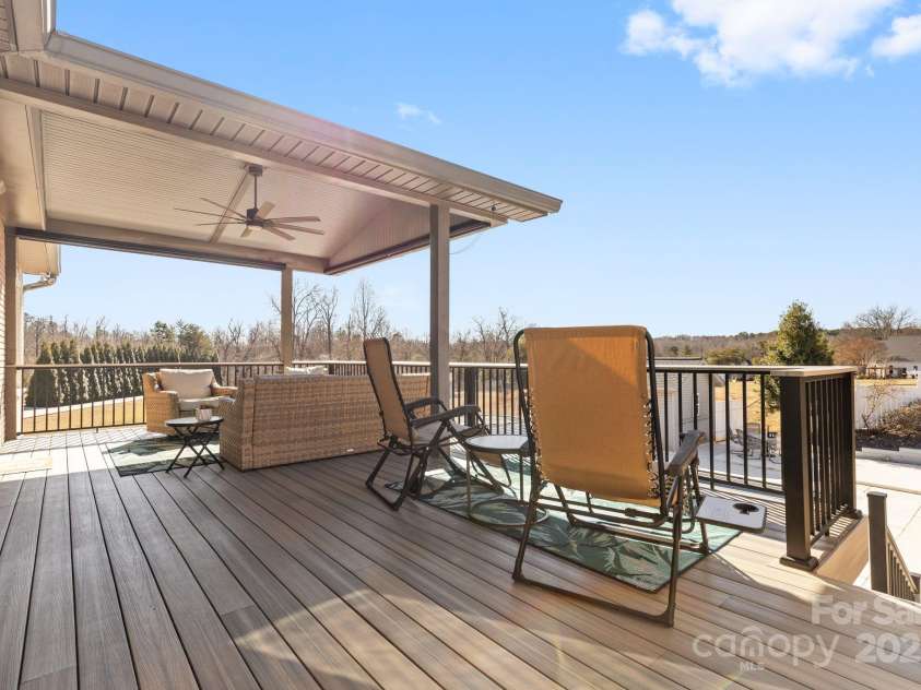 150 Heathrow Lane, Statesville, NC 28677.  MLS# CAR4286345, YatesRealty ID 33524. 