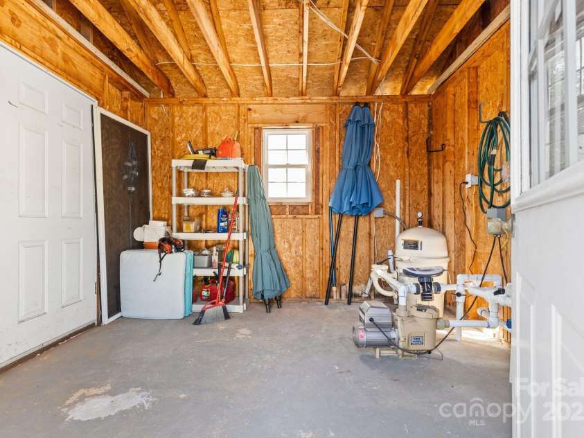 150 Heathrow Lane, Statesville, NC 28677.  MLS# CAR4286345, YatesRealty ID 33524. 