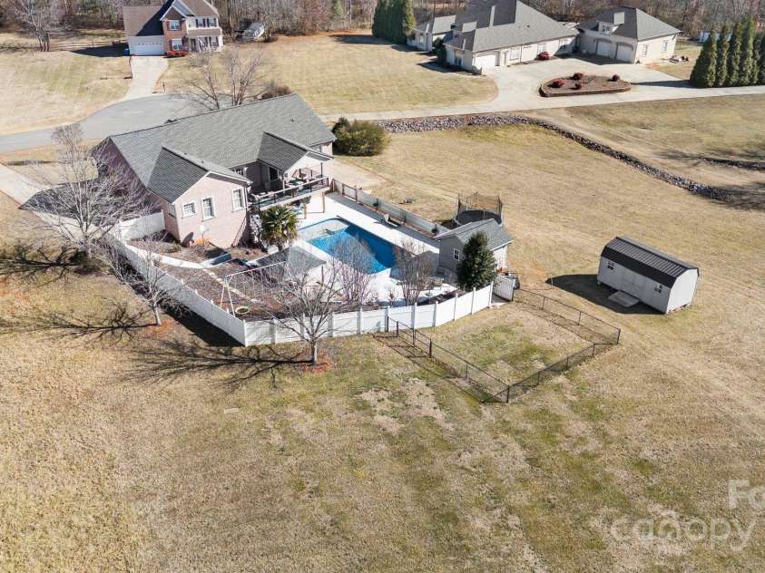 150 Heathrow Lane, Statesville, NC 28677.  MLS# CAR4286345, YatesRealty ID 33524. 