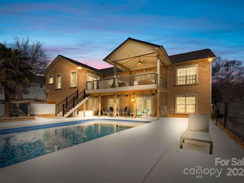 150 Heathrow Lane, Statesville, NC 28677.  MLS# CAR4286345, YatesRealty ID 33524. 