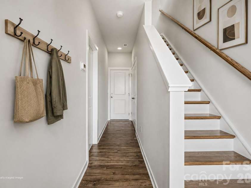 2322 Rachelwood Drive, Charlotte, NC 28273.  MLS# CAR4398266, YatesRealty ID 33525. 