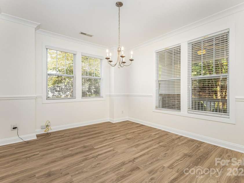 10120 Roosevelt Drive, Huntersville, NC 28078.  MLS# CAR4271359, YatesRealty ID 33526. Dining room