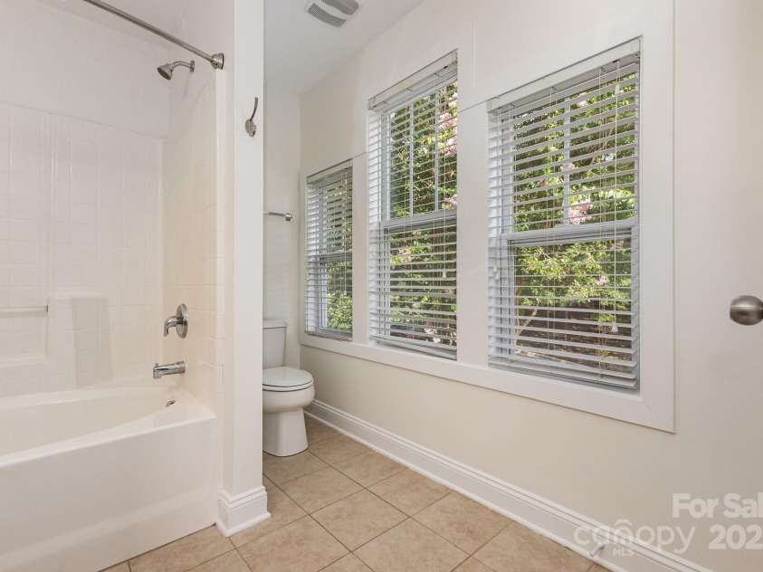 10120 Roosevelt Drive, Huntersville, NC 28078.  MLS# CAR4271359, YatesRealty ID 33526. Primary Bath offer plenty of space and storage