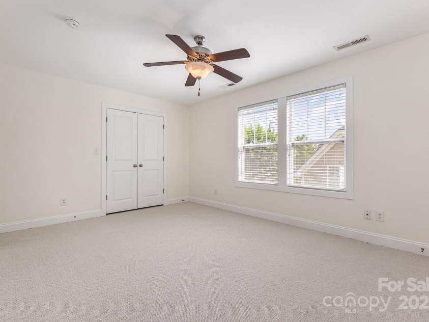 10120 Roosevelt Drive, Huntersville, NC 28078.  MLS# CAR4271359, YatesRealty ID 33526. Primary Suite