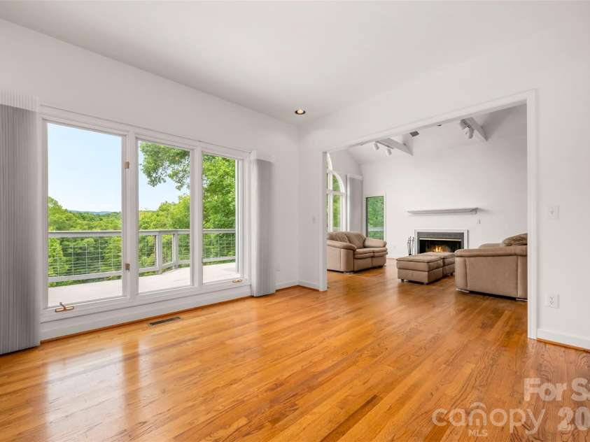 441 Lower Ridgeview Road, Columbus, NC 28722.  MLS# CAR4397784, YatesRealty ID 33527. 