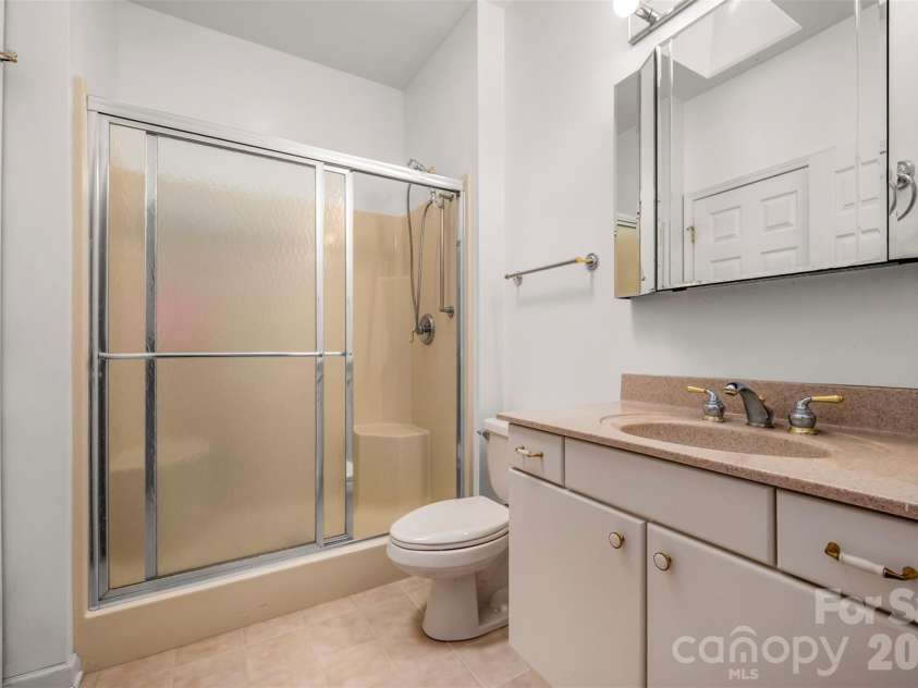 441 Lower Ridgeview Road, Columbus, NC 28722.  MLS# CAR4397784, YatesRealty ID 33527. 