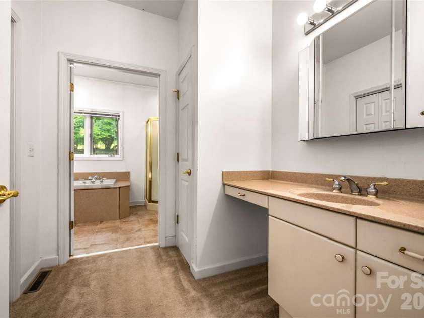 441 Lower Ridgeview Road, Columbus, NC 28722.  MLS# CAR4397784, YatesRealty ID 33527. 