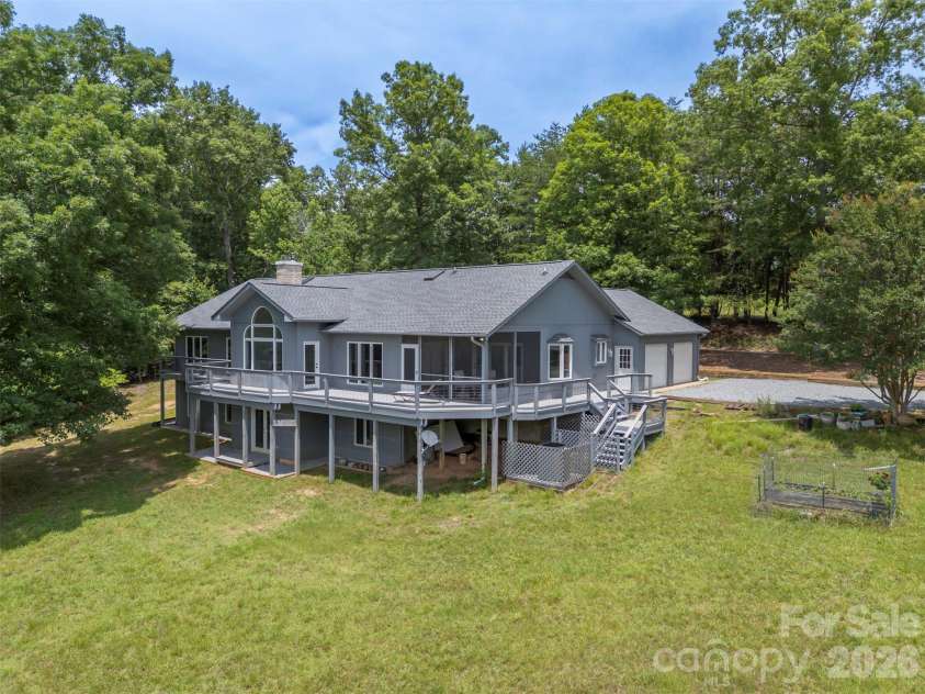 441 Lower Ridgeview Road, Columbus, NC 28722.  MLS# CAR4397784, YatesRealty ID 33527. 