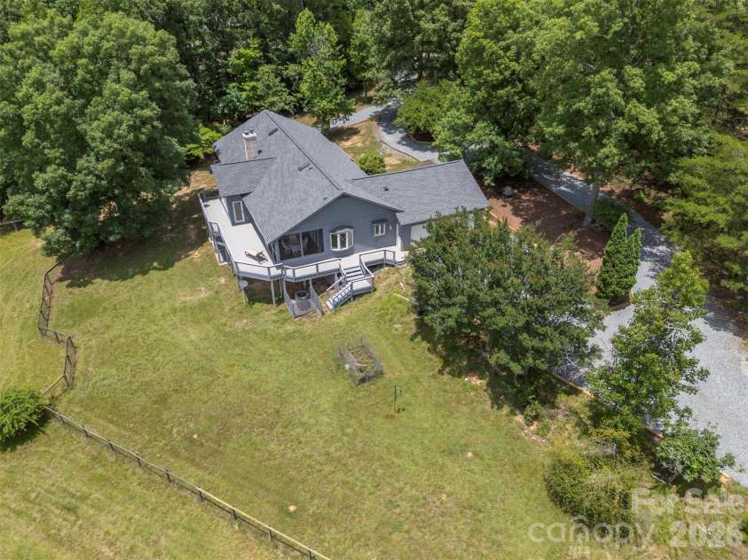 441 Lower Ridgeview Road, Columbus, NC 28722.  MLS# CAR4397784, YatesRealty ID 33527. 