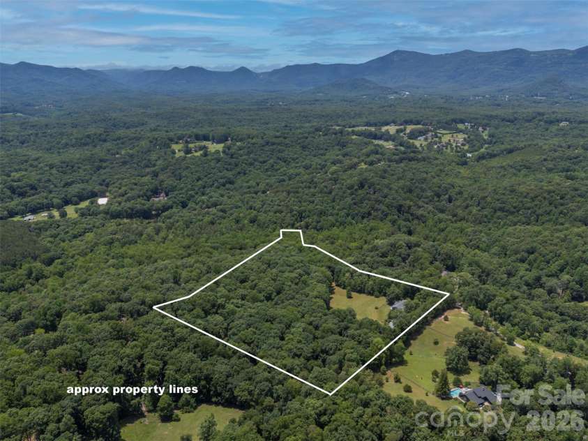 441 Lower Ridgeview Road, Columbus, NC 28722.  MLS# CAR4397784, YatesRealty ID 33527. 