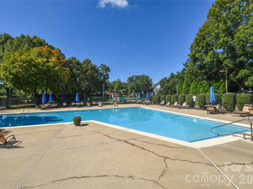 135 Southhaven Drive, Mooresville, NC 28117.  MLS# CAR4389548, YatesRealty ID 33528. 