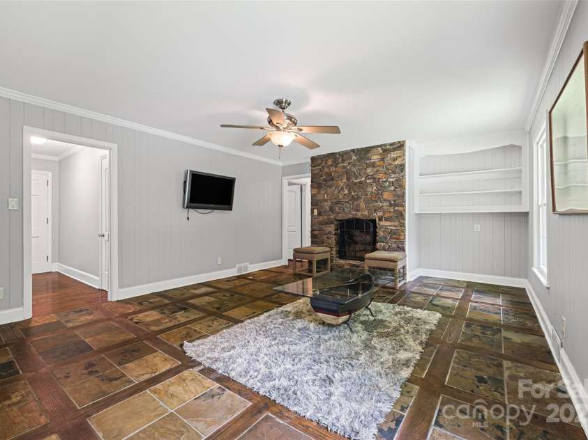 1045 Dooley Drive, Charlotte, NC 28227.  MLS# CAR4291515, YatesRealty ID 33529. 