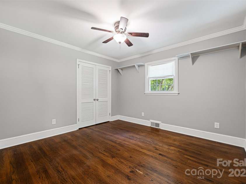 1045 Dooley Drive, Charlotte, NC 28227.  MLS# CAR4291515, YatesRealty ID 33529. 