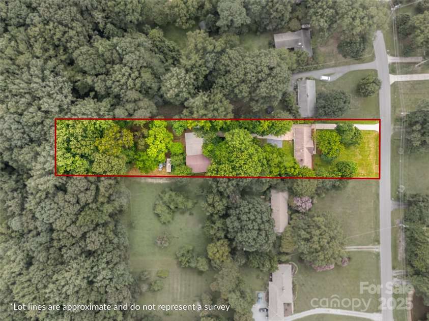 1045 Dooley Drive, Charlotte, NC 28227.  MLS# CAR4291515, YatesRealty ID 33529. 