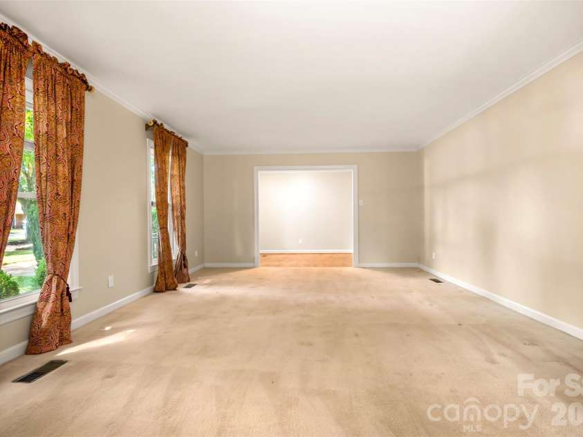 271 McCall Drive, Forest City, NC 28043.  MLS# CAR4394926, YatesRealty ID 33529. Living Room