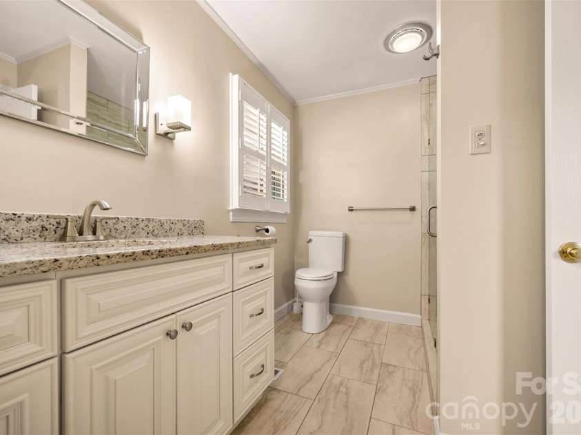 271 McCall Drive, Forest City, NC 28043.  MLS# CAR4394926, YatesRealty ID 33529. Primary Bath