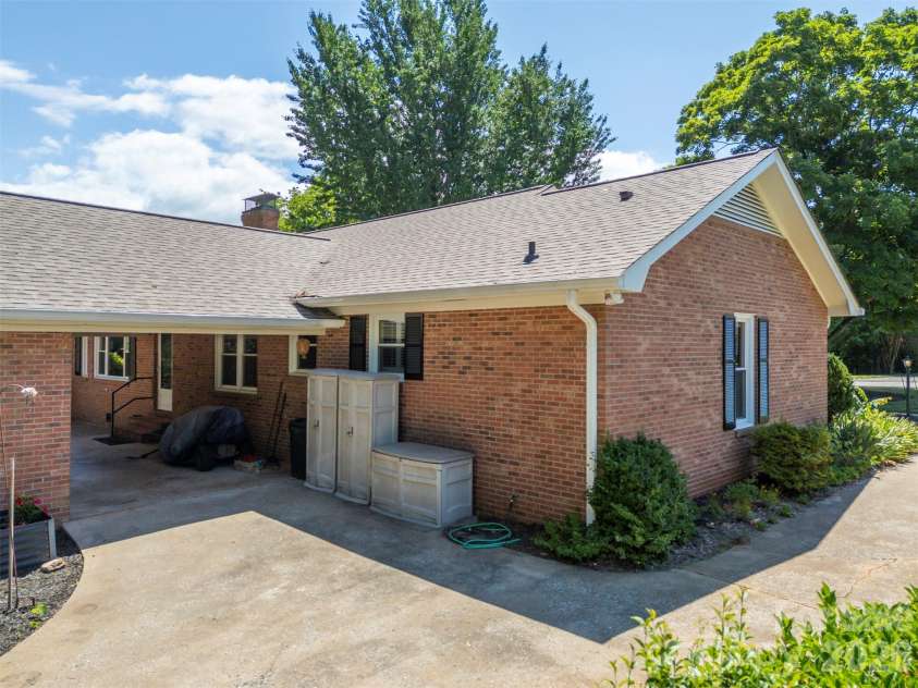 271 McCall Drive, Forest City, NC 28043.  MLS# CAR4394926, YatesRealty ID 33529. Side of Home