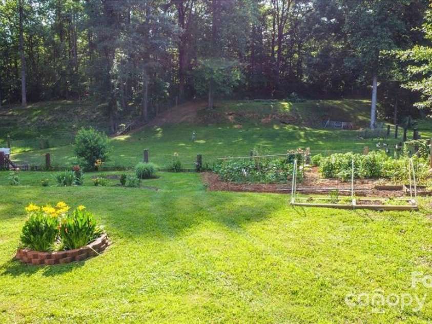 1029 Old Nc 27 Highway, Mount Holly, NC 28120.  MLS# CAR4289728, YatesRealty ID 33530. 