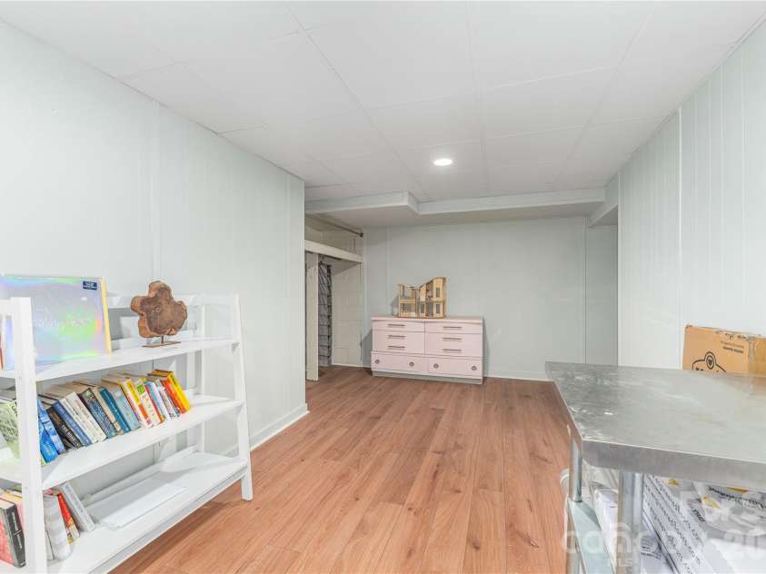 37 Wilmington Street, Asheville, NC 28806.  MLS# CAR4395314, YatesRealty ID 33530. 