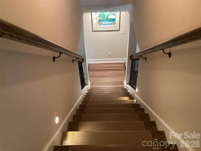 1052 Porter Creek Drive, Franklin, NC 28734.  MLS# CAR4397738, YatesRealty ID 33531. 