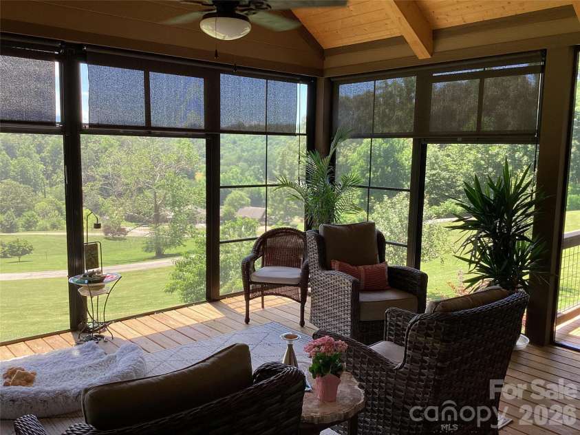 1052 Porter Creek Drive, Franklin, NC 28734.  MLS# CAR4397738, YatesRealty ID 33531. 