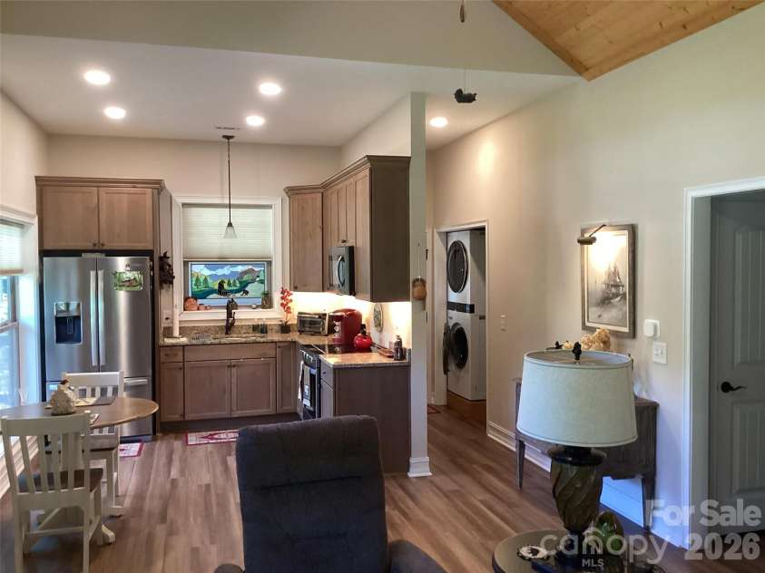 1052 Porter Creek Drive, Franklin, NC 28734.  MLS# CAR4397738, YatesRealty ID 33531. 