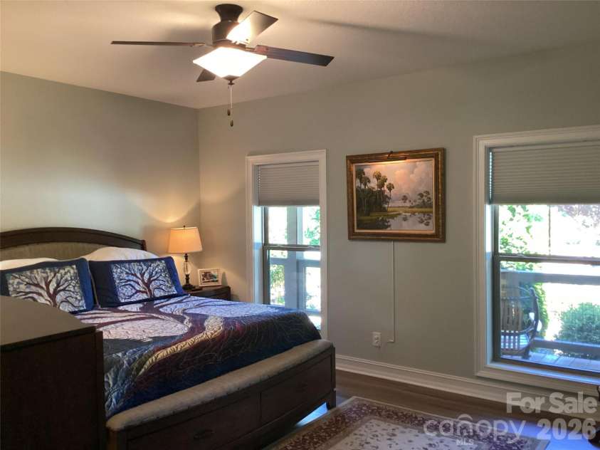 1052 Porter Creek Drive, Franklin, NC 28734.  MLS# CAR4397738, YatesRealty ID 33531. 