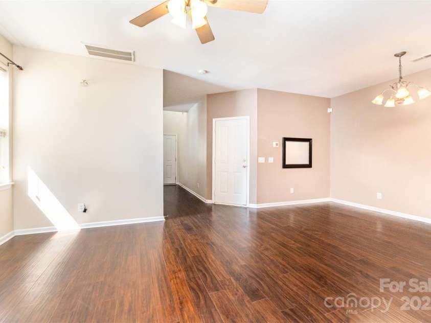 16659 Commons Creek Drive, Charlotte, NC 28277.  MLS# CAR4333249, YatesRealty ID 33531. 