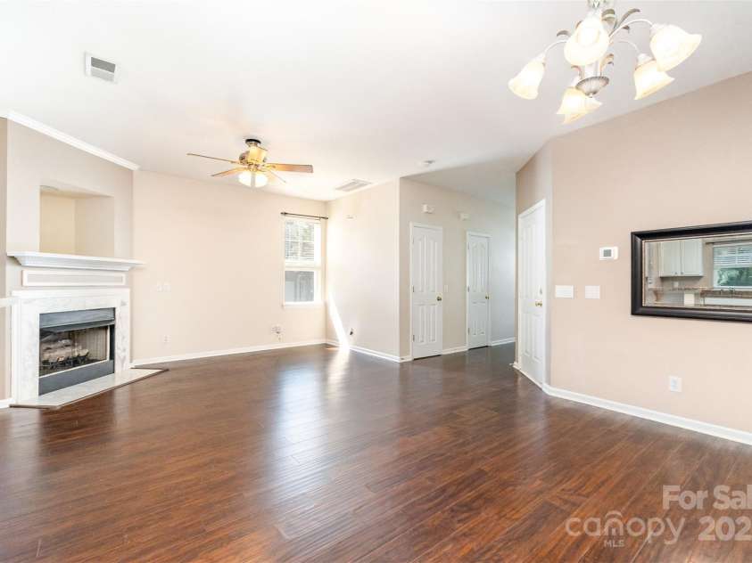 16659 Commons Creek Drive, Charlotte, NC 28277.  MLS# CAR4333249, YatesRealty ID 33531. 