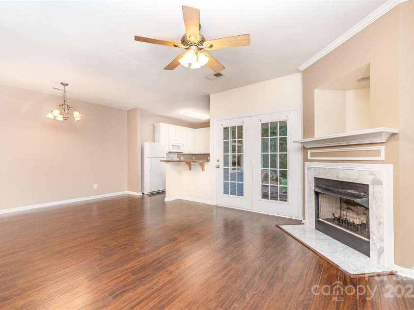 16659 Commons Creek Drive, Charlotte, NC 28277.  MLS# CAR4333249, YatesRealty ID 33531. 