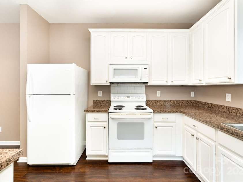 16659 Commons Creek Drive, Charlotte, NC 28277.  MLS# CAR4333249, YatesRealty ID 33531. 