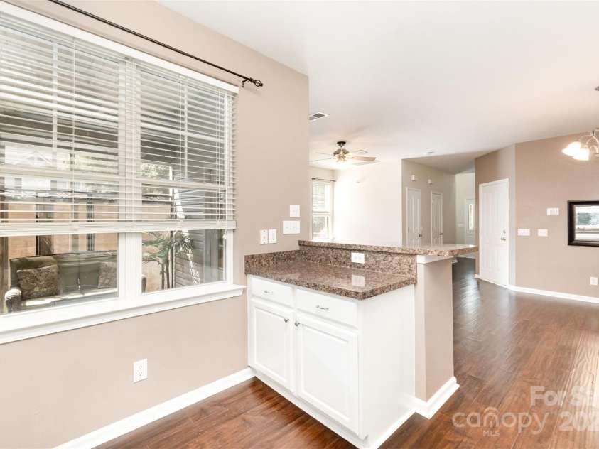 16659 Commons Creek Drive, Charlotte, NC 28277.  MLS# CAR4333249, YatesRealty ID 33531. 