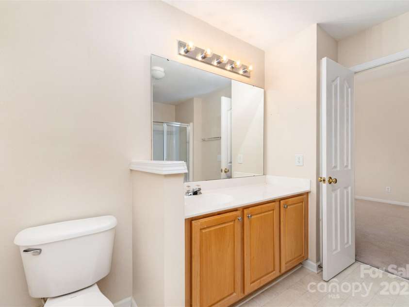 16659 Commons Creek Drive, Charlotte, NC 28277.  MLS# CAR4333249, YatesRealty ID 33531. 