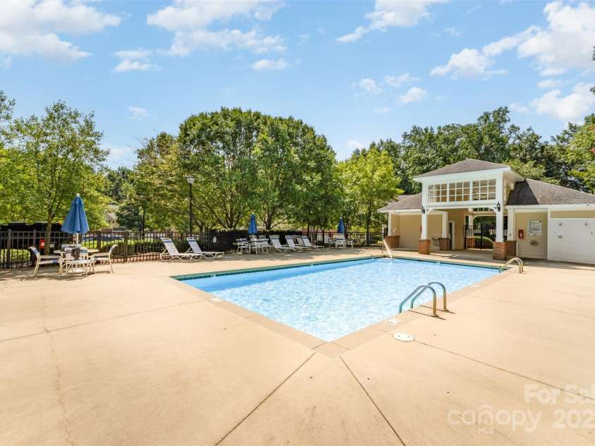 16659 Commons Creek Drive, Charlotte, NC 28277.  MLS# CAR4333249, YatesRealty ID 33531. 