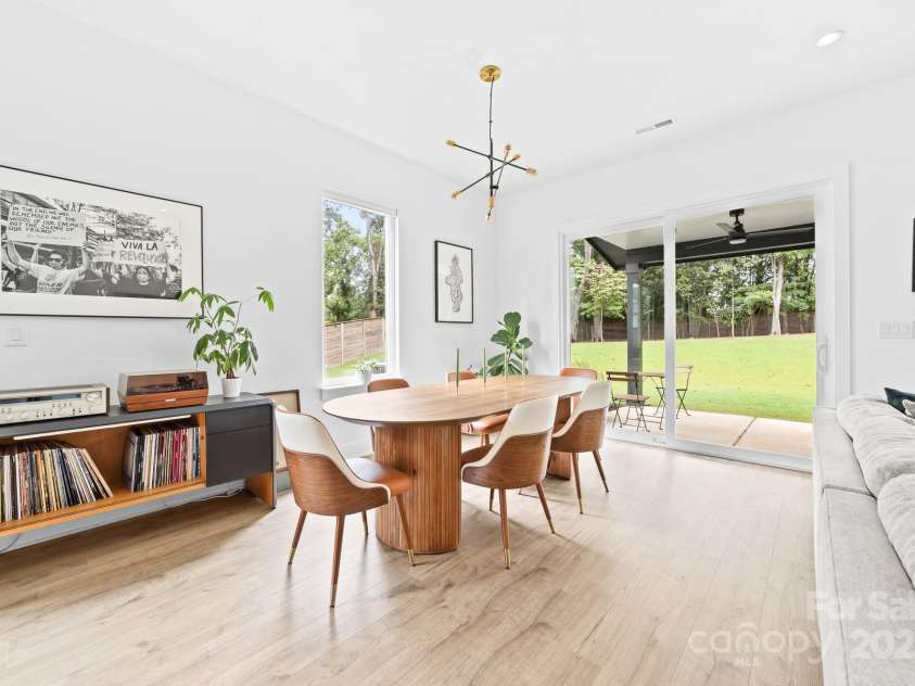 102 Mattoon Street, Charlotte, NC 28216.  MLS# CAR4291152, YatesRealty ID 33532. 