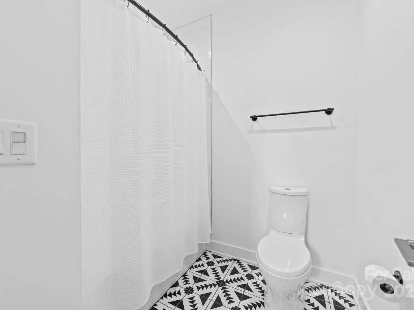 102 Mattoon Street, Charlotte, NC 28216.  MLS# CAR4291152, YatesRealty ID 33532. 