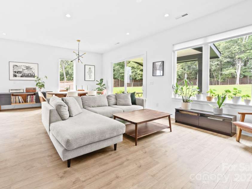 102 Mattoon Street, Charlotte, NC 28216.  MLS# CAR4291152, YatesRealty ID 33532. Seriously... your pets, and plants, are going to LOVE it here.. and the humans will too, of course.. we feel like that goes without saying