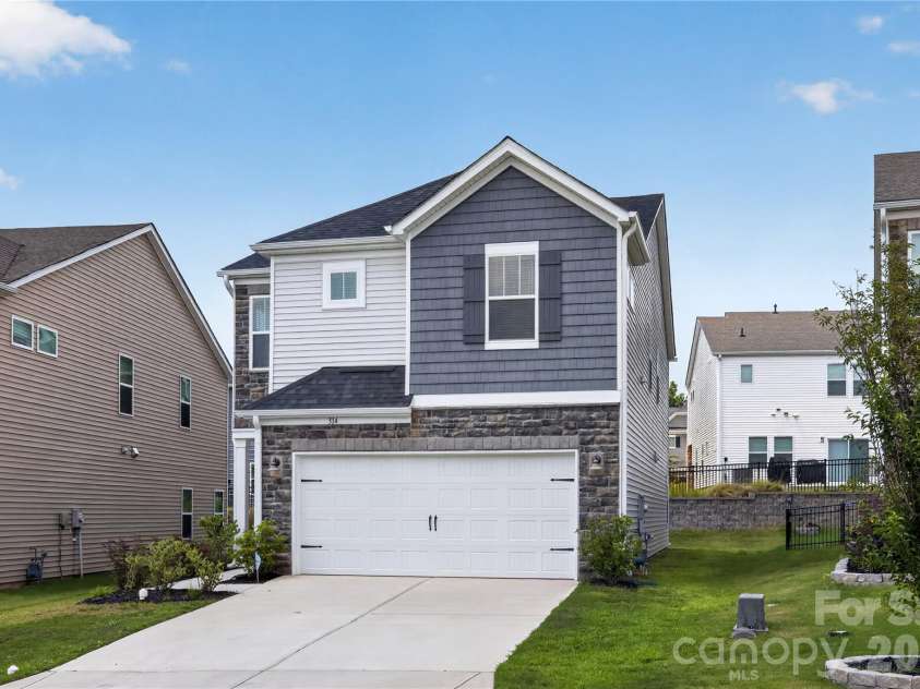 314 Hyssop Court, Fort Mill, SC 29715.  MLS# CAR4368800, YatesRealty ID 33532. 