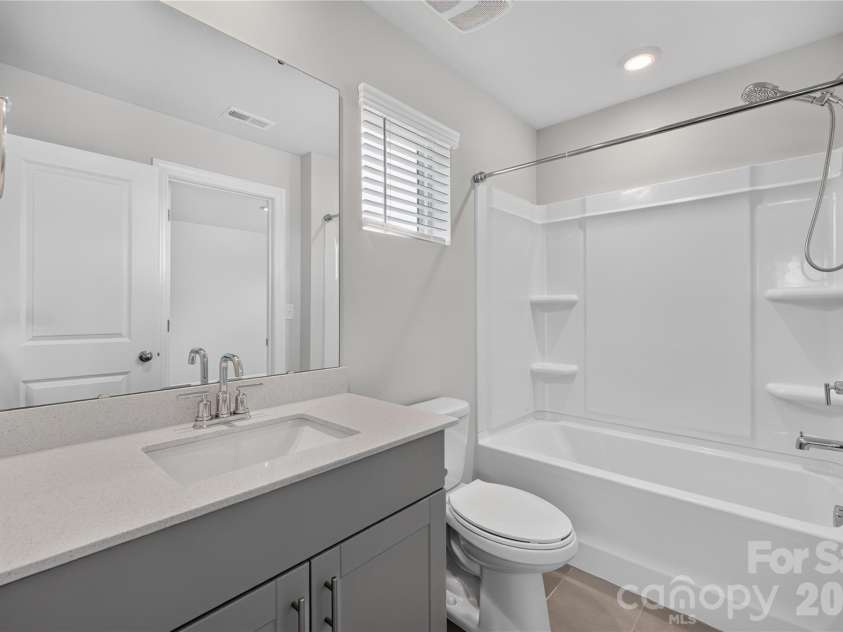 314 Hyssop Court, Fort Mill, SC 29715.  MLS# CAR4368800, YatesRealty ID 33532. 