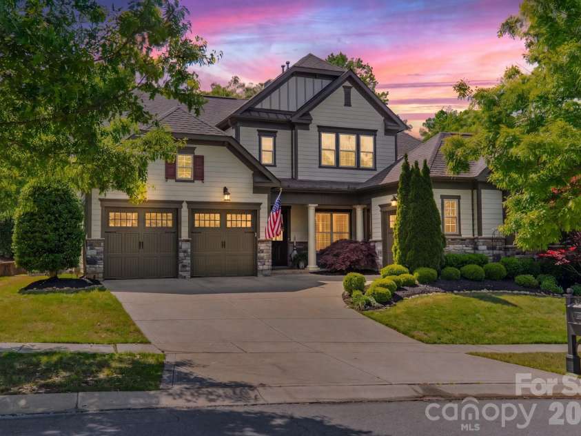 2077 Tatton Hall Road, Fort Mill, SC 29715.  MLS# CAR4369872, YatesRealty ID 33534. 